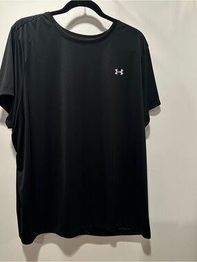 Under Armour Black Short Sleeve Athletic Tee with White Logo 2X